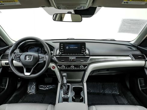 Used 2018 Honda Accord LX image 16