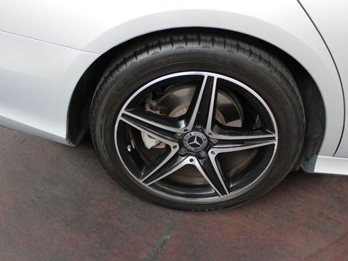 Used 2018 Mercedes-Benz E 300 image 11