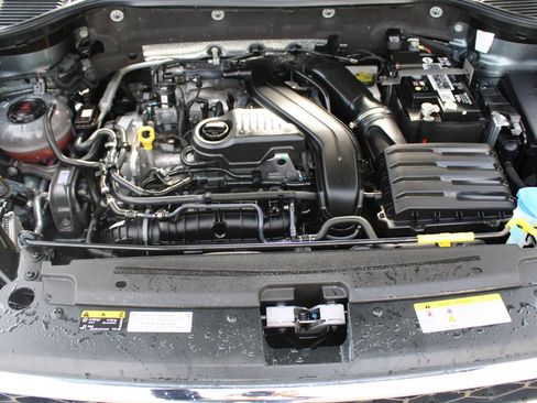 Certified 2023 Volkswagen Taos SEL AWD/4WD image 30