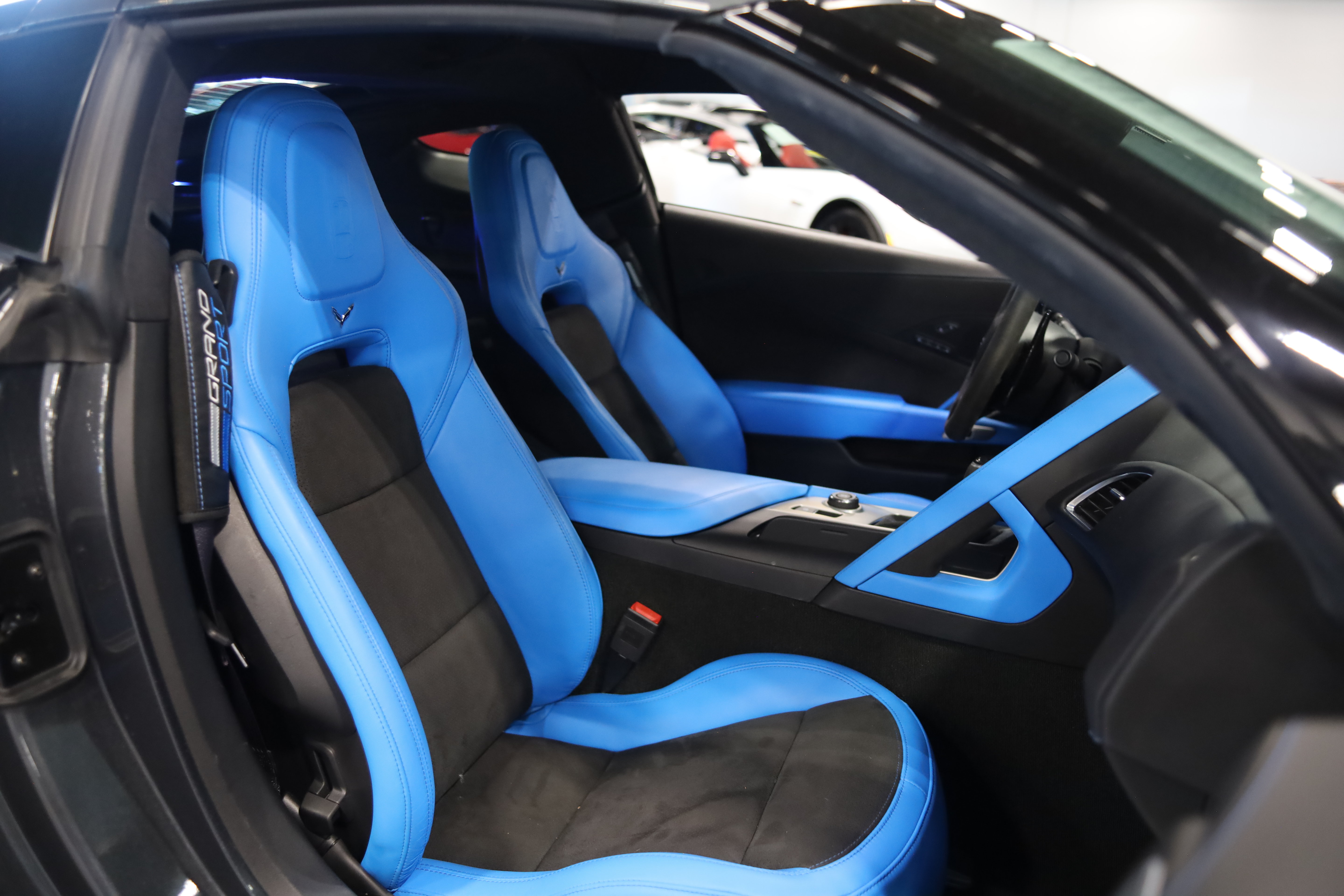 Used 2017 Chevrolet Corvette Grand Sport RWD image 37