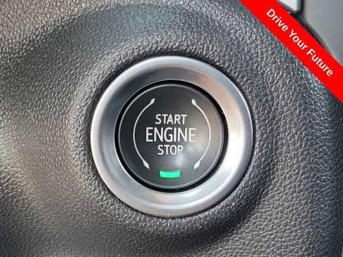 Used 2021 Chevrolet Silverado 1500 LT RWD image 9