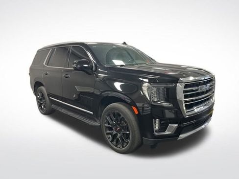 Used 2023 GMC Yukon SLT w/ SLT Premium Package image 7
