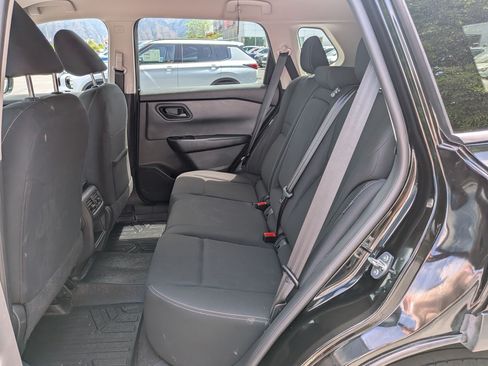 Used 2024 Nissan Rogue S AWD/4WD image 27