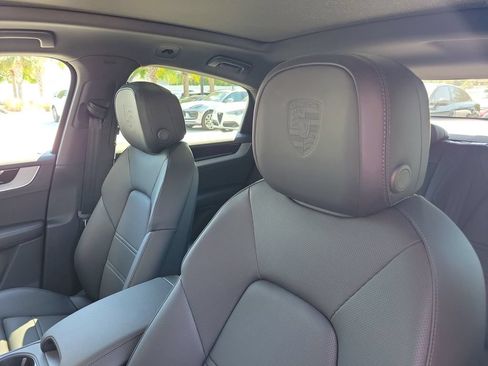 New 2026 Porsche Cayenne Coupe AWD/4WD image 5