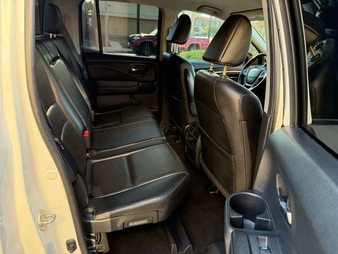 Used 2017 Honda Ridgeline RTL-T image 16