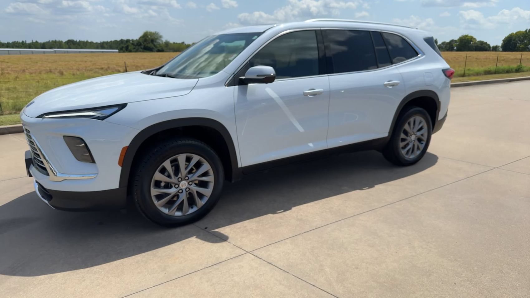 New 2026 Buick Enclave Preferred w/ Power Package AWD/4WD image 5