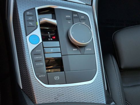 Used 2025 BMW i4 xDrive40i w/ Premium Package image 26