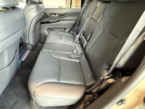 New 2026 Lexus LX 700h Overtrail AWD/4WD image 29