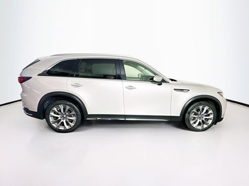 Used 2025 MAZDA CX-90 3.3 Turbo w/ Premium Plus Pkg image 10
