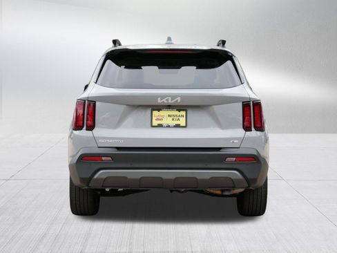 Certified 2023 Kia Sorento X-Line EX AWD/4WD image 6