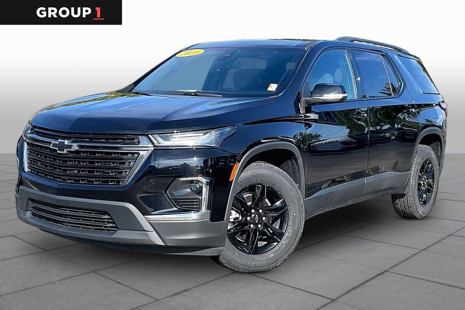 Used 2023 Chevrolet Traverse LT FWD image 1