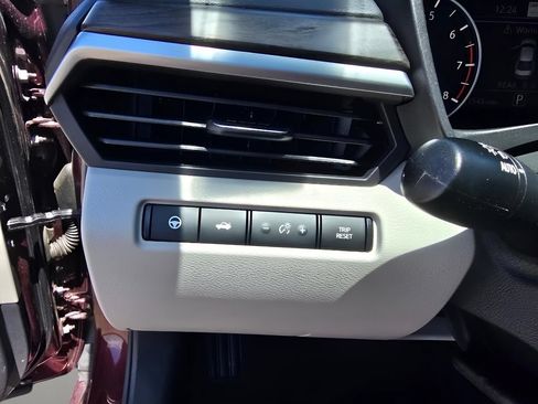 Used 2023 Nissan Altima 2.5 SL AWD/4WD image 24
