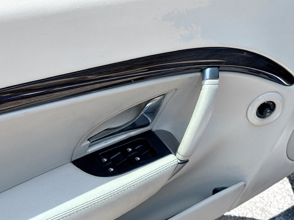 Used 2012 Maserati GranTurismo Convertible RWD image 18