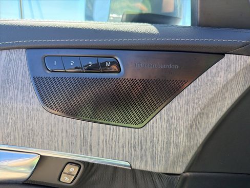 Used 2023 Volvo XC90 B6 Ultimate w/ Protection Package image 15