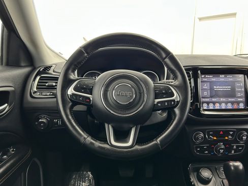 Used 2021 Jeep Compass Limited AWD/4WD image 15