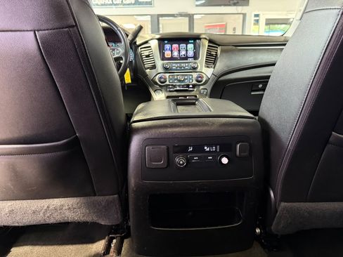 Used 2018 Chevrolet Suburban LT AWD/4WD image 23