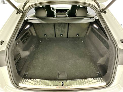 New 2025 Audi RS Q8 performance image 25