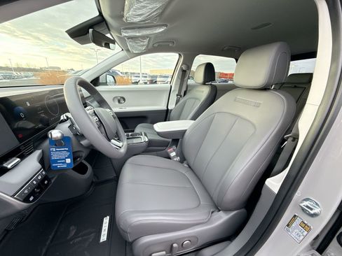 New 2026 Hyundai Ioniq 5 SEL image 13