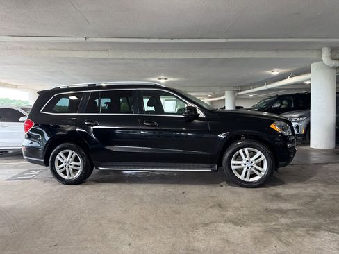 Used 2015 Mercedes-Benz GL 450 4MATIC image 7