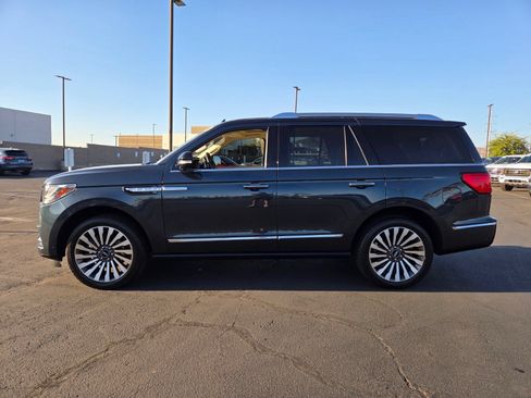 Used 2021 Lincoln Navigator Reserve w/ Luxury Package AWD/4WD image 3