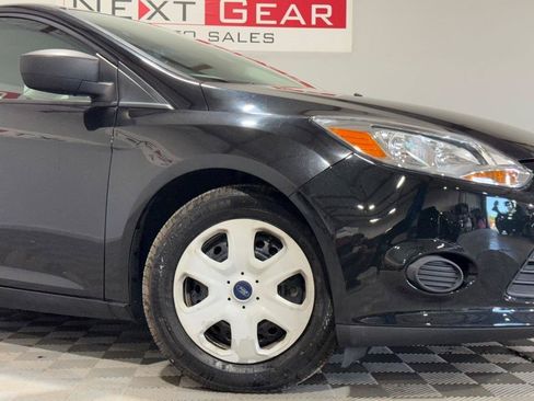 Used 2012 Ford Focus S FWD image 31