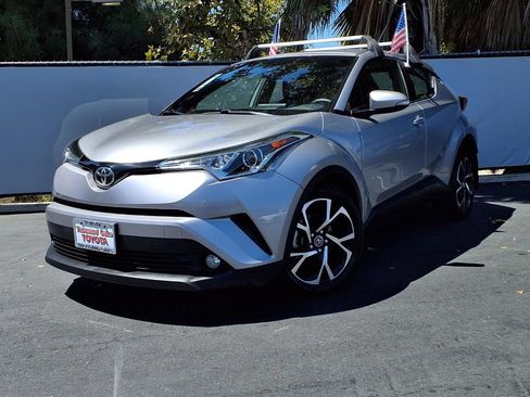 Used 2018 Toyota C-HR XLE FWD image 38