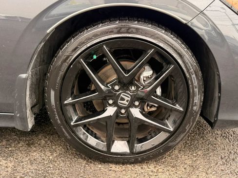 Used 2025 Honda Civic Sport image 29