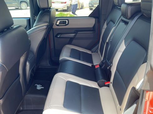 Used 2024 Ford Bronco Wildtrak AWD/4WD image 6