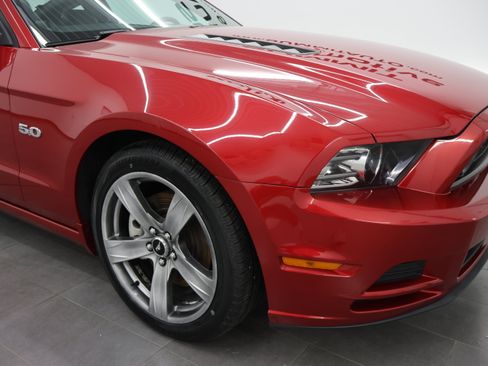 Used 2013 Ford Mustang GT Premium w/ Comfort Pkg RWD image 22
