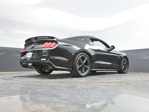 Used 2016 Ford Mustang GT Premium w/ Equipment Group 401A RWD image 42