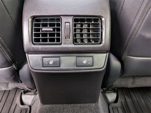 Used 2015 Subaru Outback 2.5i Limited image 26