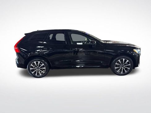 Used 2023 Volvo XC60 B5 Plus AWD/4WD image 7