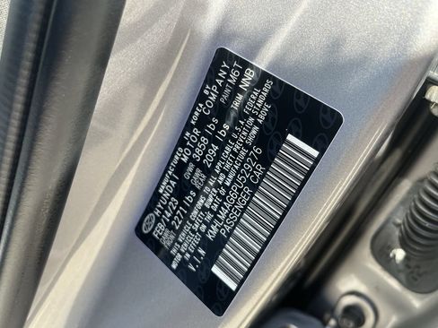 Used 2023 Hyundai Elantra SEL FWD image 30