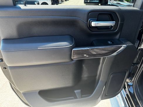 Used 2020 Chevrolet Silverado 2500 LTZ w/ LTZ Plus Package AWD/4WD image 39
