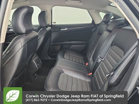 Used 2018 Ford Fusion SE w/ Equipment Group 201A image 28