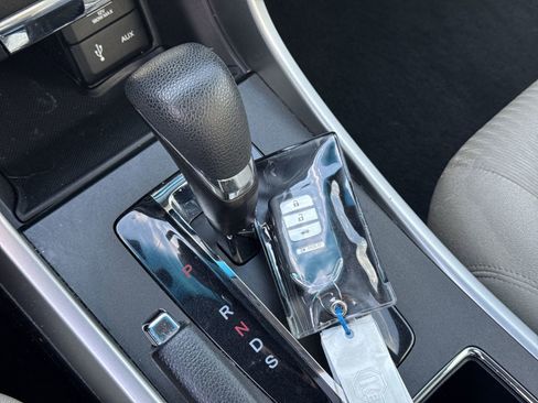 Used 2014 Honda Accord EX image 35