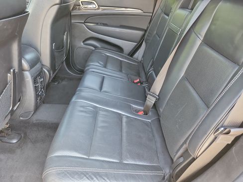 Used 2014 Jeep Grand Cherokee Overland AWD/4WD image 12