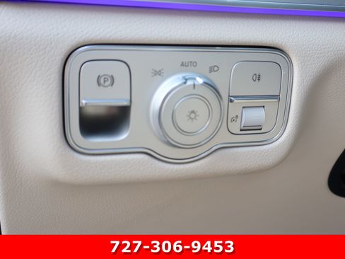Certified 2025 Mercedes-Benz GLE 350 4MATIC w/ Driver Assistance Package image 23