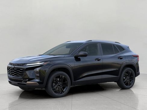 New 2026 Chevrolet Trax ACTIV image 2