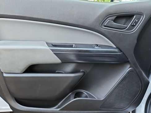 Used 2016 Chevrolet Colorado W/T RWD image 21