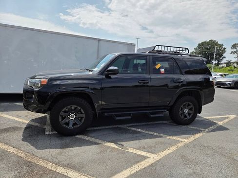 Used 2021 Toyota 4Runner Trail Special Edition AWD/4WD image 4