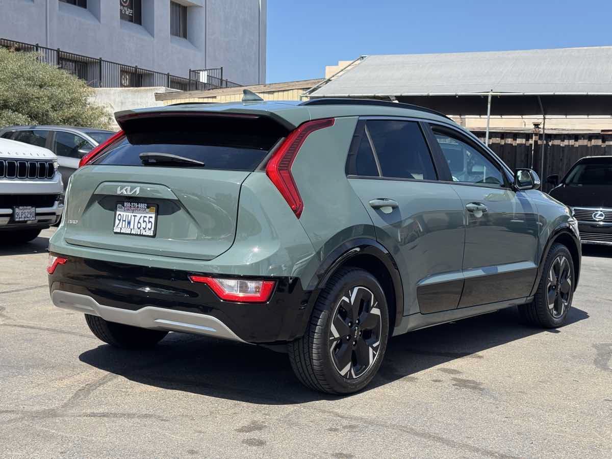 Used 2023 Kia Niro Wind FWD image 14