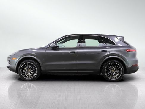 Used 2021 Porsche Cayenne w/ Premium Package Plus AWD/4WD image 2