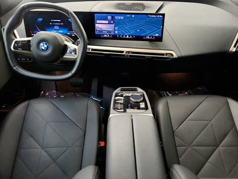 Used 2024 BMW iX xDrive50 w/ Sport Package AWD/4WD image 52