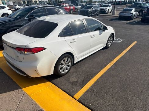 Used 2020 Toyota Corolla LE w/ Carpet Mat Package (TMS) FWD image 5