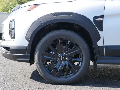 Used 2025 Mitsubishi Outlander Sport AWD image 11