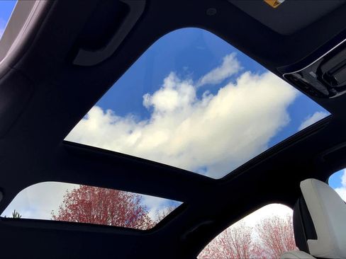 New 2026 Mercedes-Benz C 300 4MATIC Sedan image 11