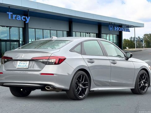 Certified 2025 Honda Civic Sport image 6