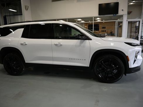 New 2026 Chevrolet Traverse LT w/ Driver Confidence Package image 4