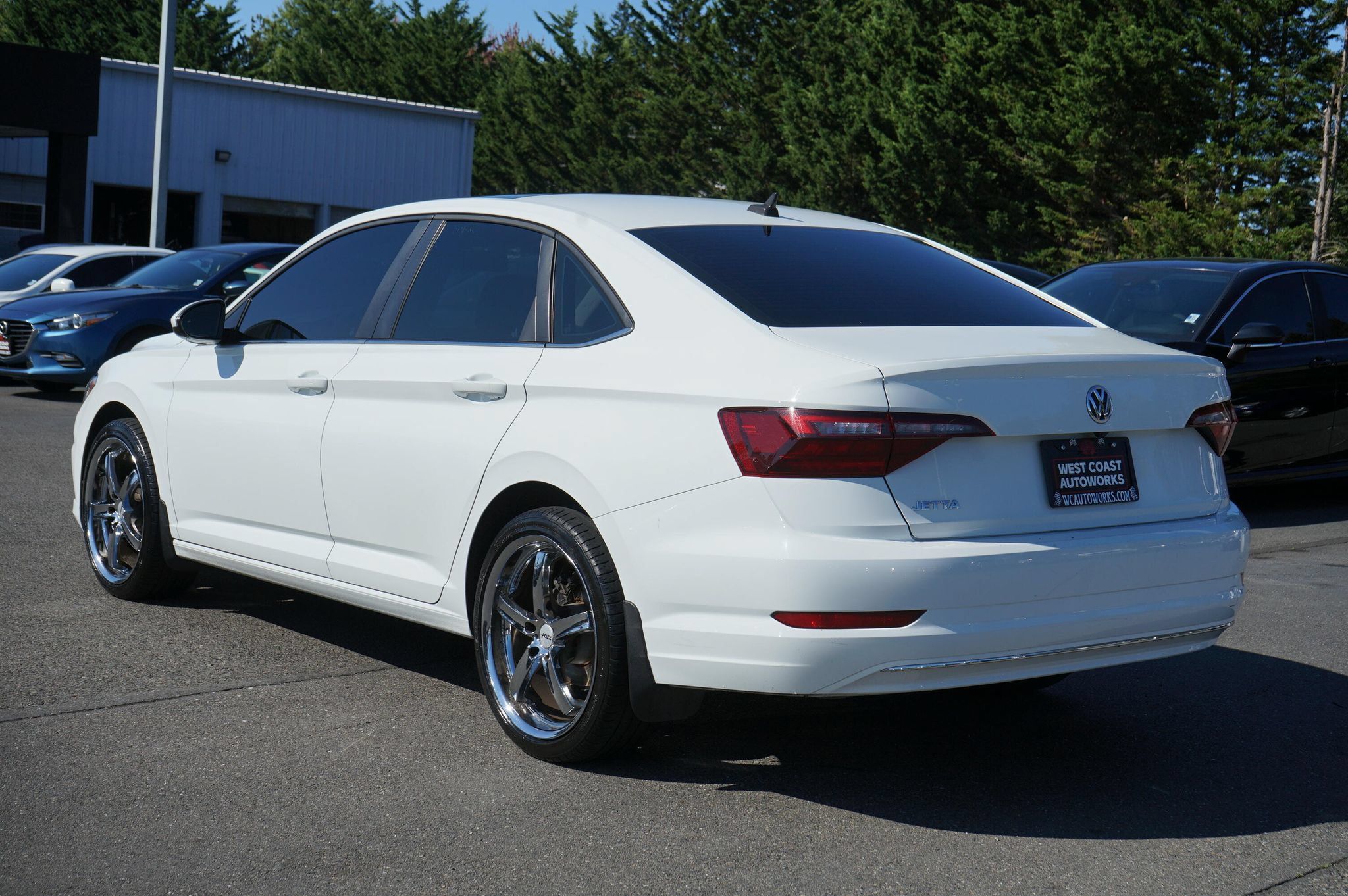 Used 2020 Volkswagen Jetta SE FWD image 3